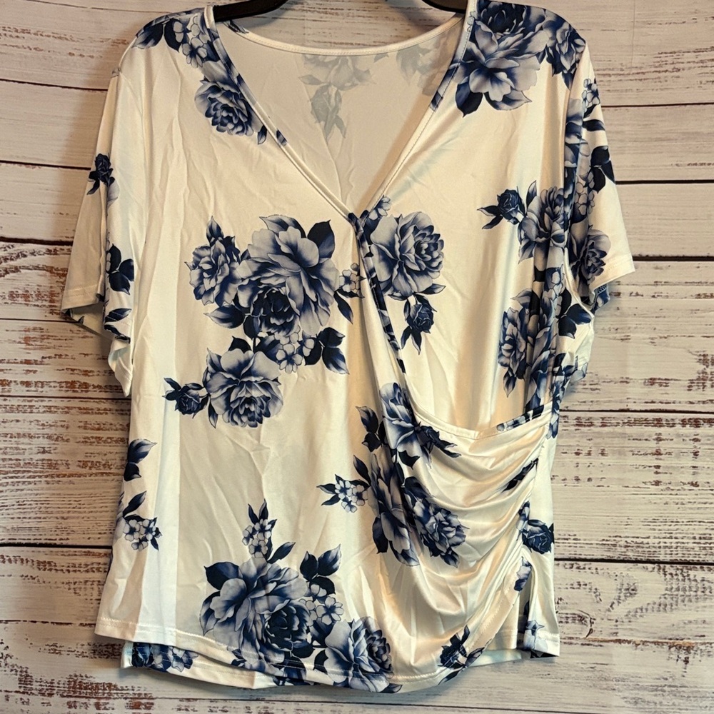 SHEIN Elegant Floral V-Neck Blouse - White and Navy